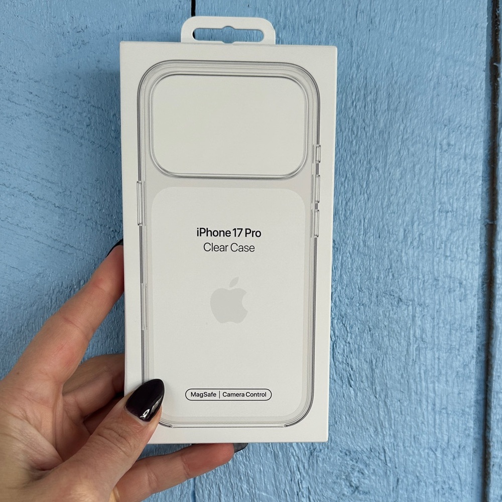 Apple iPhone 17 Pro Transparent Case New